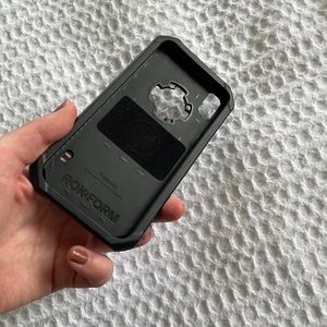 Rok Form I phone XR case